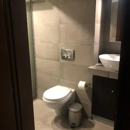 City Center Alemoumou Apartamento *